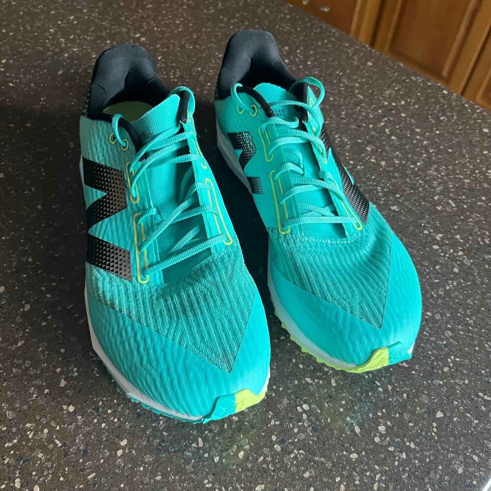 New Balance FuelCell XC7 Sneakers Men’s Size 10.5 Track Cross Country Spikes